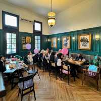 SERUMAH REUNITE CAFE | MODERN CLASSIC VINTAGE CONCEPT CAFE