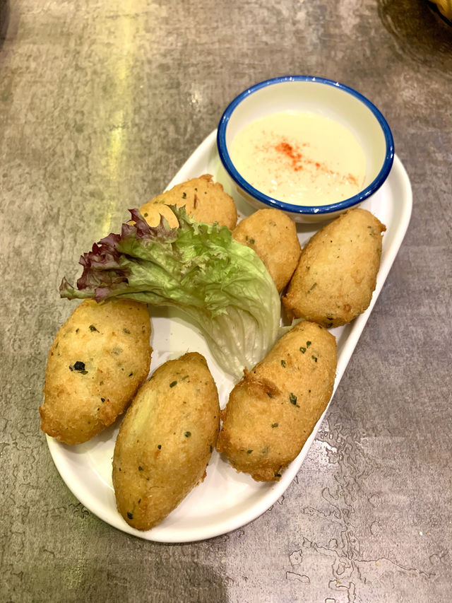 マカオ　マカオ観光　Tapas de Portugal 葡薏園のパエリア＆バカリャウは絶品だったぞ！