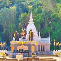 วัดเขาขุนพนมวัดเก่าแก่ 🙏🙇‍♀🎁