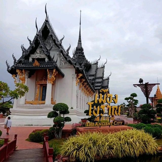 เมืองโบราณ 5สถานที่ ห้ามพลาด!!!!