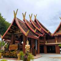 วัดศรีดอนมูล วัดสวยที่คนมามูเยอะ