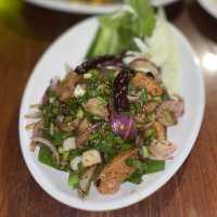 นวพร ค้าข้าว ร้านอร่อยบางแสน! 