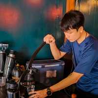 Bas's Room Cafe