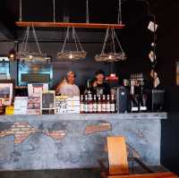 “De-void Cafe&Bar”