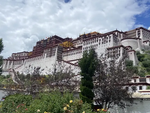 政教合一的統治中心～布達拉宮