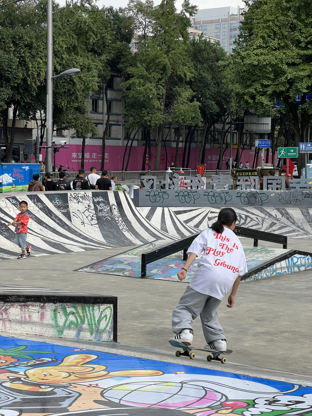 Best Things to see in Downtown Chengdu, China 🇨🇳
