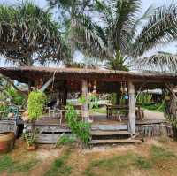 Happy Bar : คาเฟ่สไตล์บาร์
