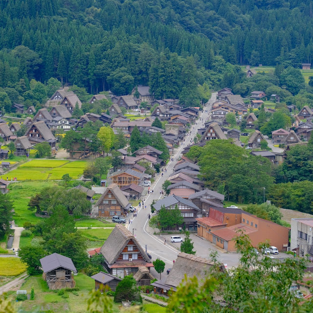 Shirakawa go หน้าร้อนก็สวยไม่แพ้ฤดูอื่นนะคะ
