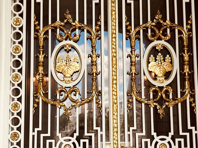 【国宝・赤坂迎賓館】VIP気分・本物の宮殿を見学できます