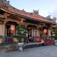 Lungshan Temple: A Spiritual Haven with Breathtaking Architecture