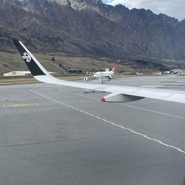 Thrilling Descent: My Unforgettable Landing at Queenstown Airport