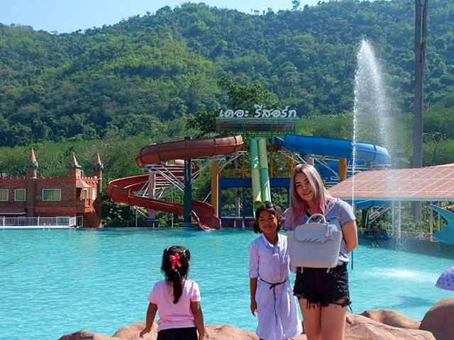 The Resort Waterparkรีสอร์ทสวนน้ำกลางเขาที่สวนผึ้ง