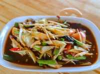 ร้านอร่อย “แซบเคียงสวน” 🍽️ สุพรรณบุรี