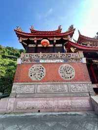 A Family Pilgrimage to Anxi Qing Shui Yan: Tranquility and Heritage in Quanzhou