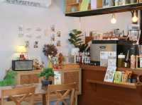 มาเที่ยวคาเฟ่ริมทะเล Aki Bay