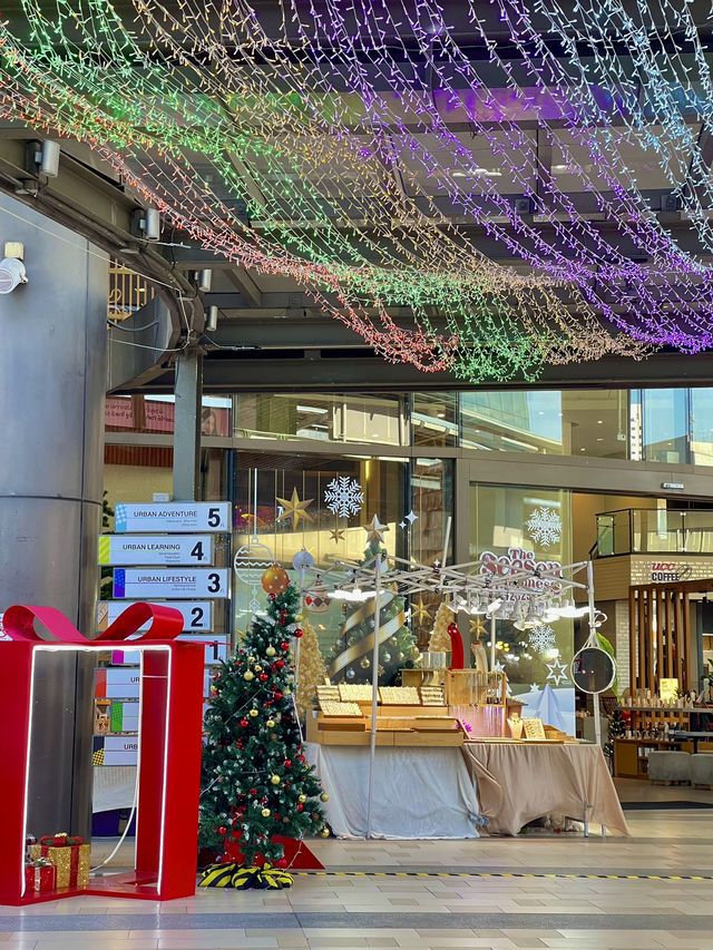 เช็คอินดูไฟคริสต์มาสสุดอลังที่ Gateway Ekamai 🎄