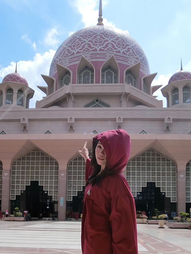 來吉隆坡沒來粉紅清真寺也太可惜了～🕌