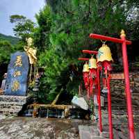 อุทยานน้ำหยก ชมรูปปั้นชนเผ่านาซี - ลี่เจียง