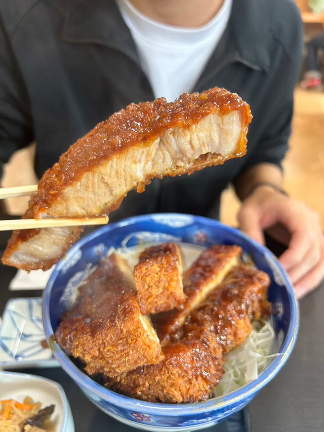 【福島】会津の名店で絶品ソースカツ丼＆えびひれ丼