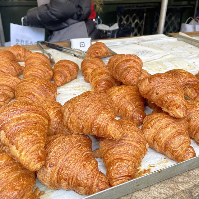 【ロンドン】並んででも食べたい大人気のパン屋！🇬🇧🥐