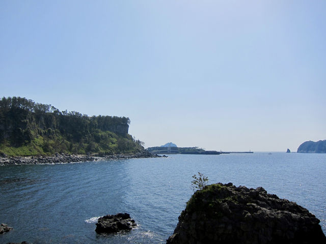 Jeju’s lone guardian of the sea: Oedolgae Rock