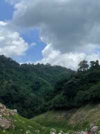 จุดชมวิวธรรมชาติสุดฟิน! ที่เขาช่องลม นครนาย๊กกกก 🌄