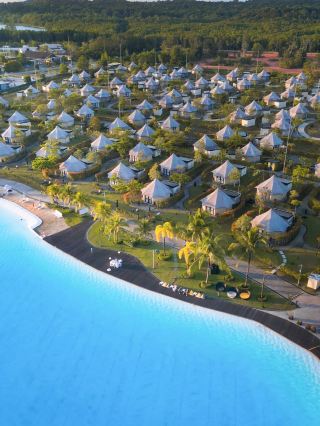 싱가포르에서 단 1시간 거리의 나트라 빈탄에서 글램핑을 즐겨보세요.