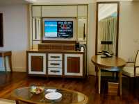 Luxury Redefined at Waldorf Astoria Dubai Palm Jumeirah
