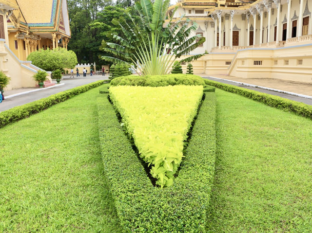 A Glimpse into Royal Grandeur – The Royal Palace of Cambodia