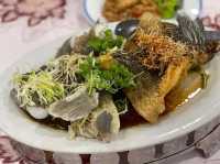 Superb quality Chinese seafood frequented by both locals and tourists