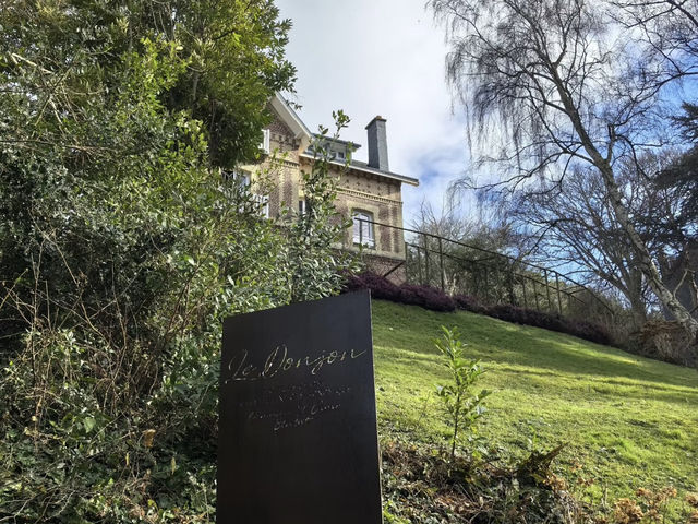 Dimagine Saint Clair – Le Donjon: A Hidden Gem in the South of France
