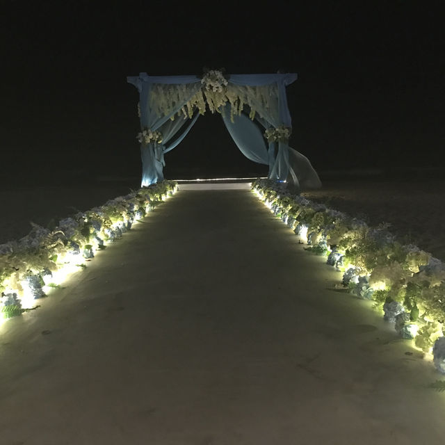 A stay at Akariz Hotel Chaung Thar