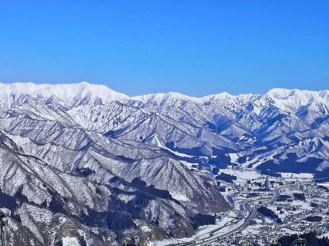 GALA Yuzawa เล่นหิมะใกล้โตเกียว 