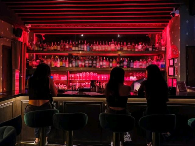 Honest Mistake Bar