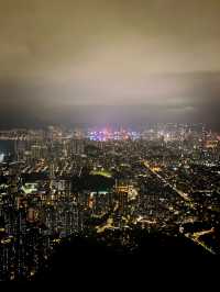 獅子山的日與夜，看不膩的百萬夜景🌃