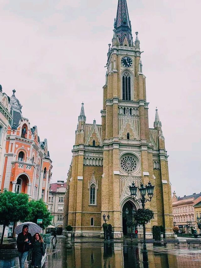 塞爾維亞著名旅遊城市諾維薩德旅行攻略，適合打卡拍照📸
