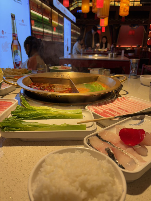 Shoo loong kan ร้านชาบูหมาล่า เจ้าดังที่เฉิงตู