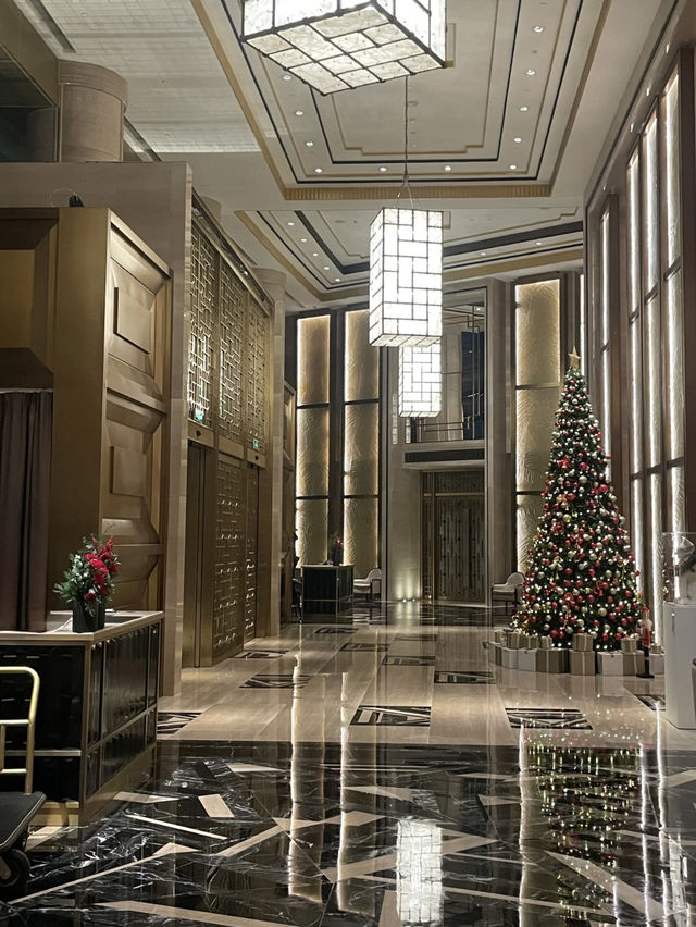 A Sky-High Luxury Retreat at Waldorf Astoria Chengdu