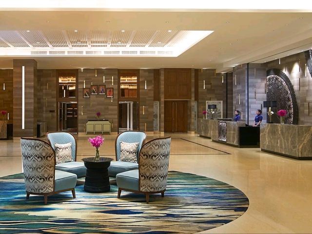"Amari Johor Bahru: City Sophistication Wrapped in Thai-Inspired Comfort"