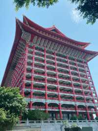 A Tranquil Escape: Jiantan Park 