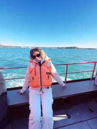 Day 4: A Day of Adventure in Iceland: 🇮🇸 Boats, Beaches🌊☀️, and Delicious🥖 Eats!
