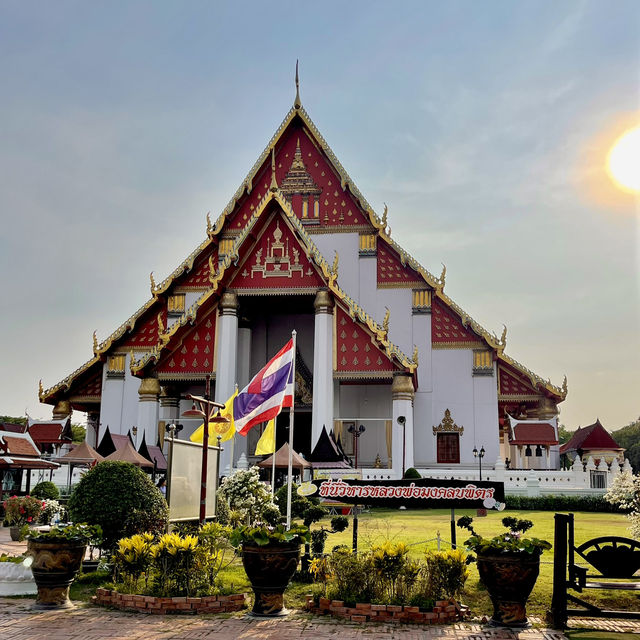 วิหารพระมงคลบพิตร อยุธยา 