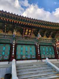 출렁다리 사진스팟과 오래된 은행나무가 유명한 반야암