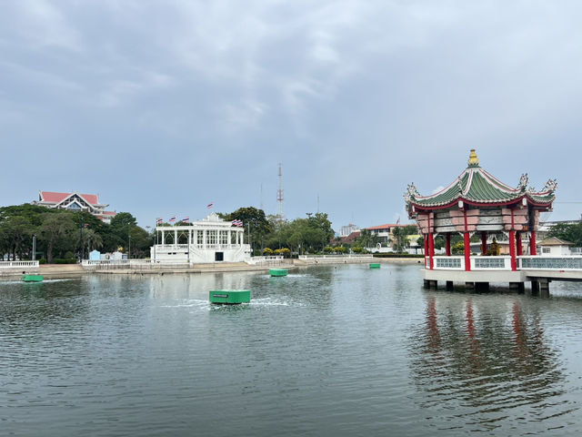 สวนตำหนักน้ำ ชลบุรี