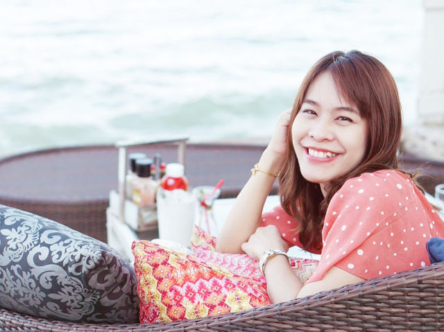 อร่อยกับมื้อเย็น บรรยากาศดีที่ Laciana Huahin