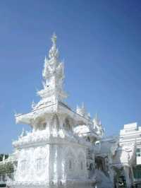 วัดสีขาวที่โดดเด่นคู่จังหวัดเชียงราย