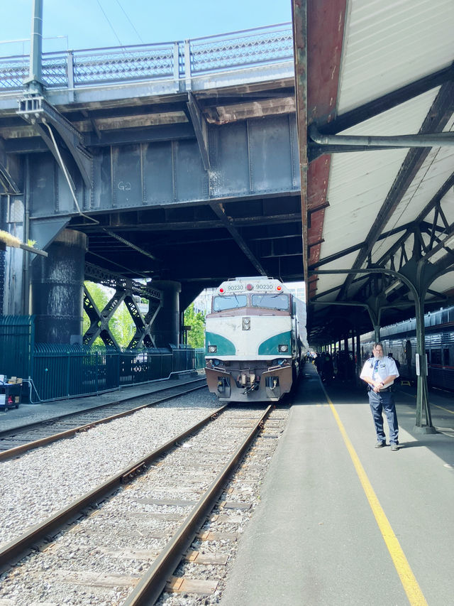 기차 여행의 낭만을 느낄 수 있는 포틀랜드 Union Station!