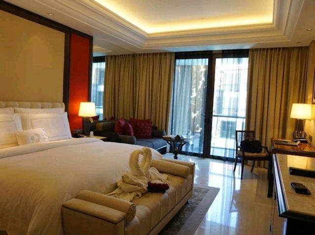 “The Trans Resort Bali in Seminyak:Seminyak’s Luxurious Oasis of Elegance”