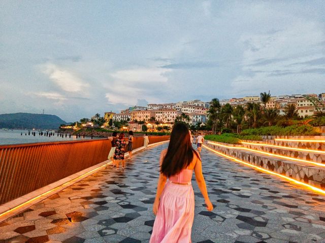 Night Light @ Sunset Town Phu Qouc ...