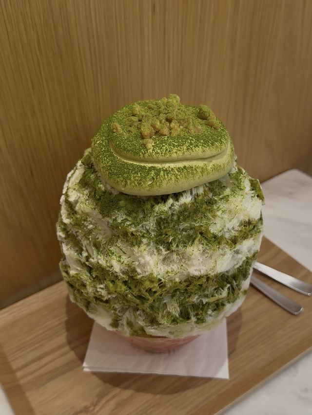 Walkable Foodie Haven: Cafe Hopping in Tiong Bahru